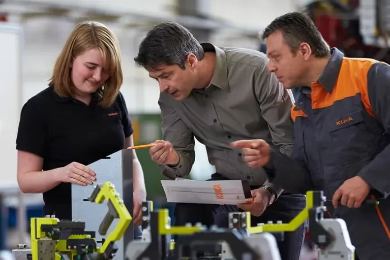 kuka-robot-bakim-servis1