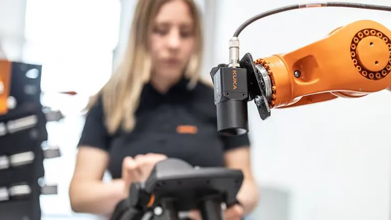 kuka-robot-bakim-servis11
