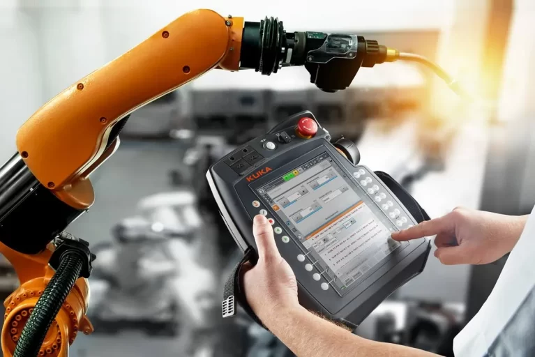 kuka-robot-bakim-servis7
